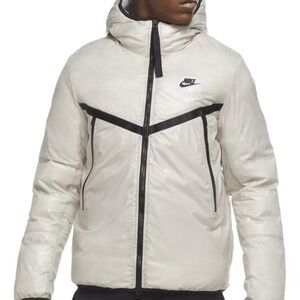 Nike Windrunner Synthetic fill puffer jacket